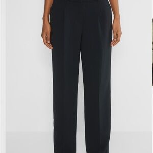 Low waisted effortless pants! Great condition.